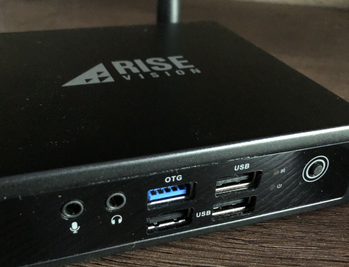 RV media player front.jpg